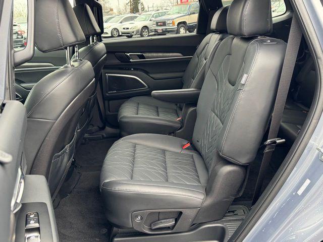 used 2024 Kia Telluride car, priced at $40,950