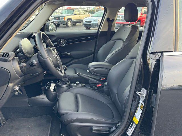 used 2024 MINI Hardtop car, priced at $24,450