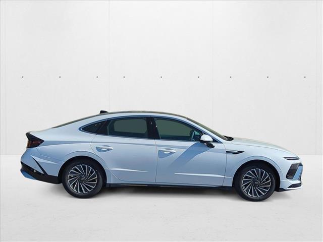 new 2025 Hyundai Sonata Hybrid car, priced at $36,895