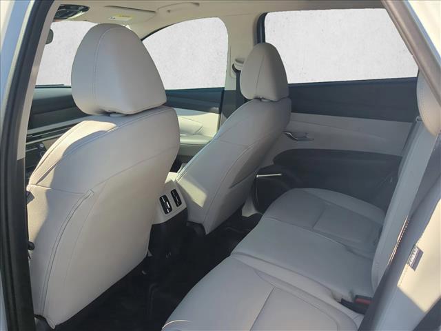 used 2025 Hyundai TUCSON Hybrid car, priced at $30,990