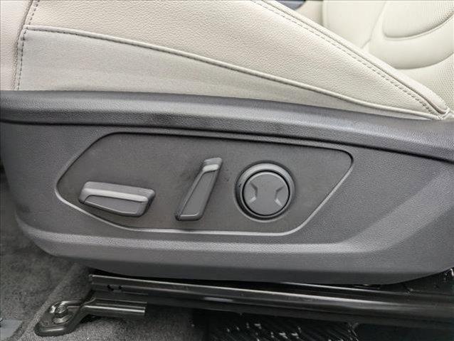 new 2026 Hyundai TUCSON Hybrid car, priced at $43,154