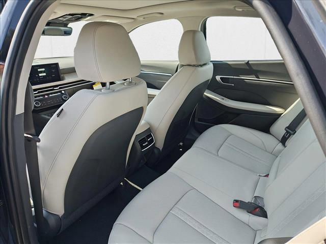 new 2025 Hyundai Sonata Hybrid car, priced at $37,888