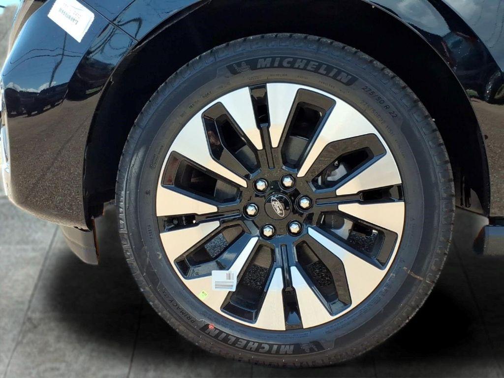 new 2026 Ford Expedition car, priced at $81,565