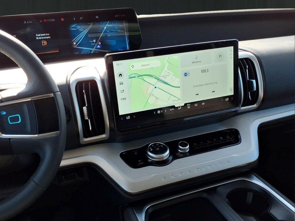 used 2025 Ford Expedition car, priced at $56,325
