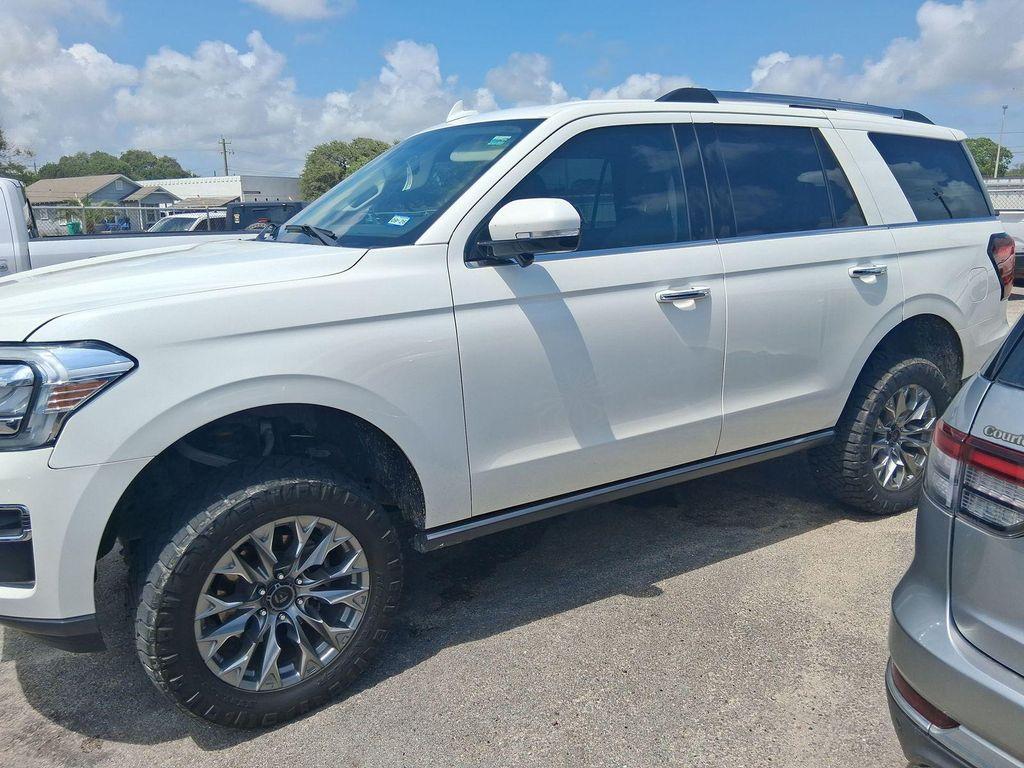 used 2023 Ford Expedition car, priced at $51,373