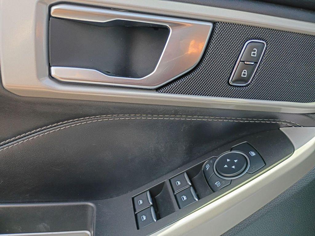 used 2023 Ford Explorer car, priced at $28,374