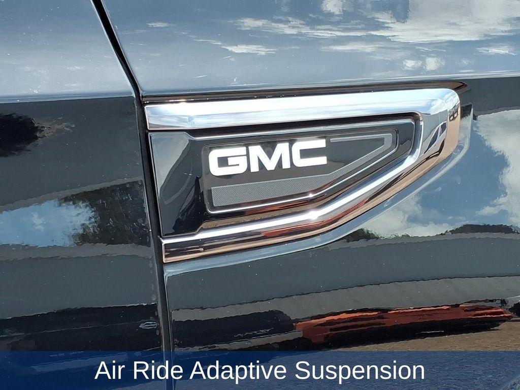 used 2024 GMC Yukon car, priced at $77,559