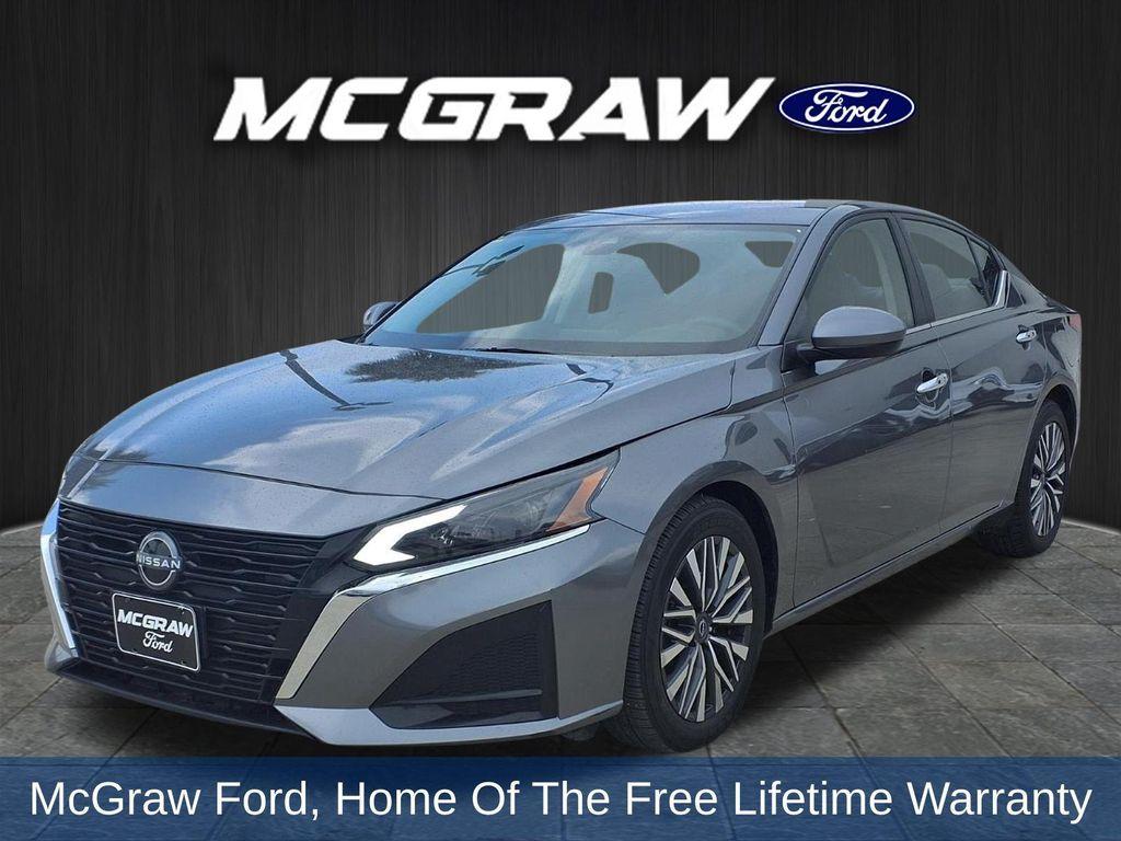 used 2023 Nissan Altima car, priced at $19,368