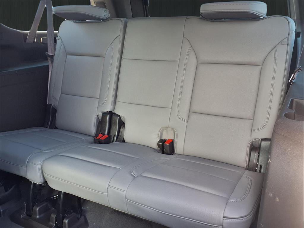 used 2023 GMC Yukon XL car, priced at $49,426