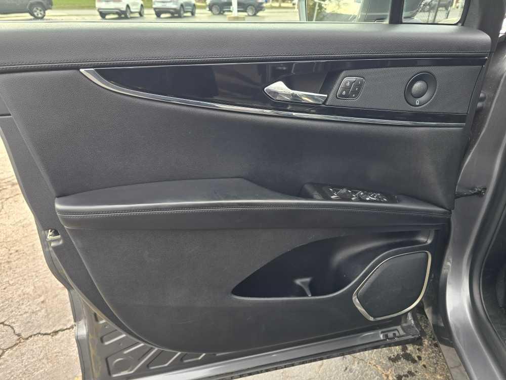 used 2021 Lincoln Nautilus car, priced at $26,995