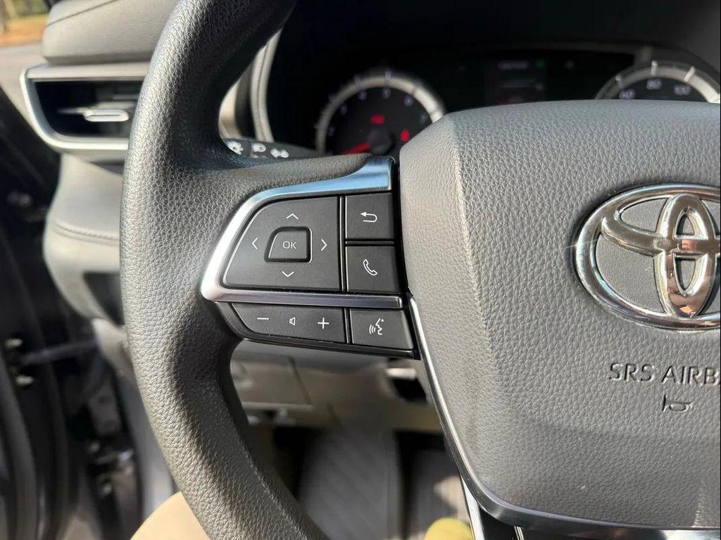 used 2020 Toyota Highlander car, priced at $25,100