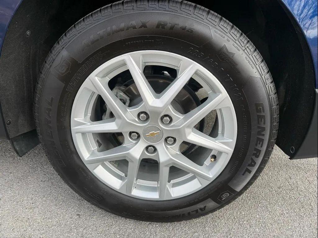 used 2023 Chevrolet Equinox car, priced at $14,840