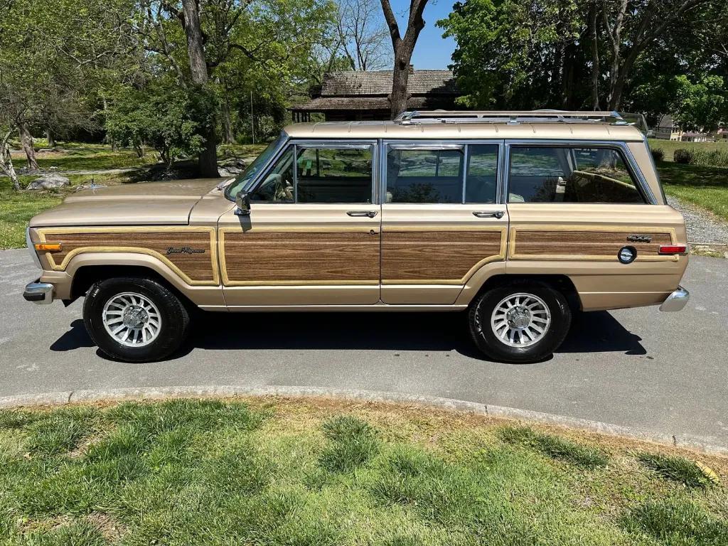 used 1989 Jeep Grand Wagoneer car, priced at $23,300