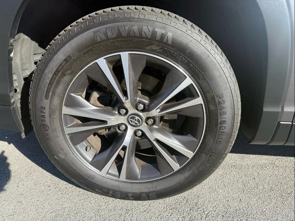 used 2019 Toyota Highlander car, priced at $18,883