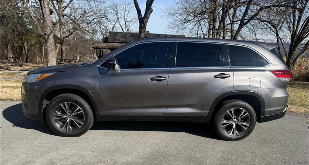 used 2019 Toyota Highlander car, priced at $18,883