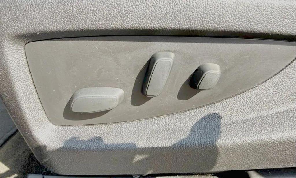 used 2018 Chevrolet Suburban car, priced at $19,700