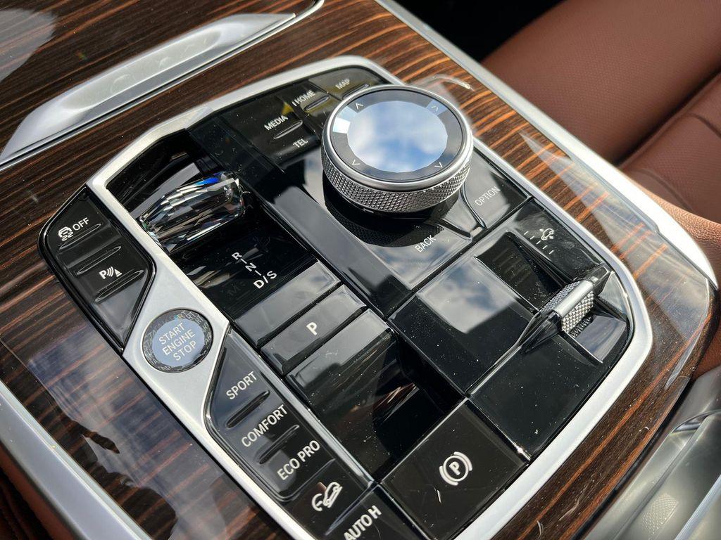 new 2026 BMW X7 car, priced at $123,300