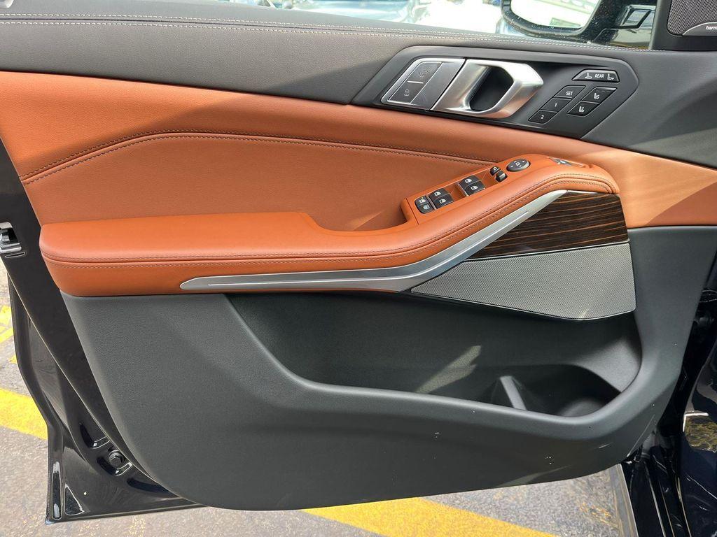 new 2026 BMW X7 car, priced at $123,300