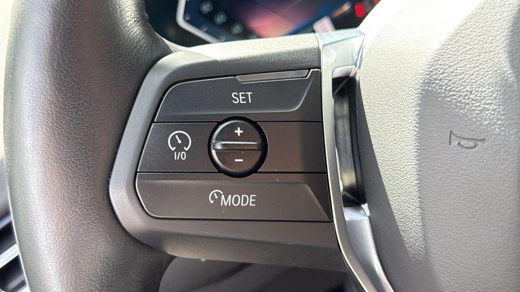 BMW X1 view 13
