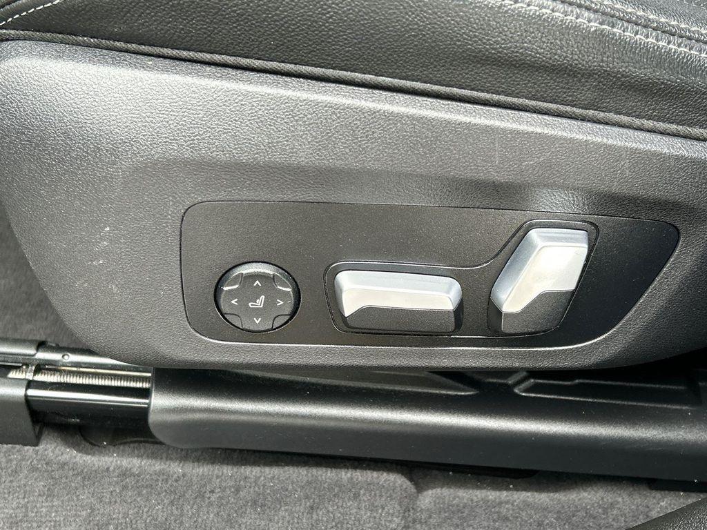 used 2023 BMW X3 car, priced at $32,990