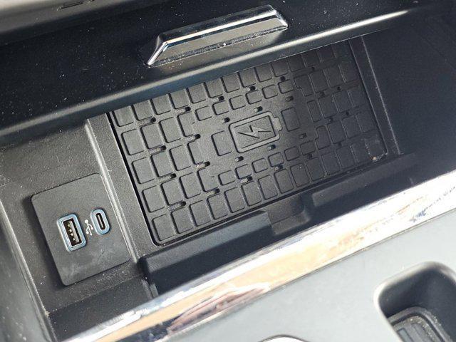 used 2024 Ford Expedition car, priced at $39,935