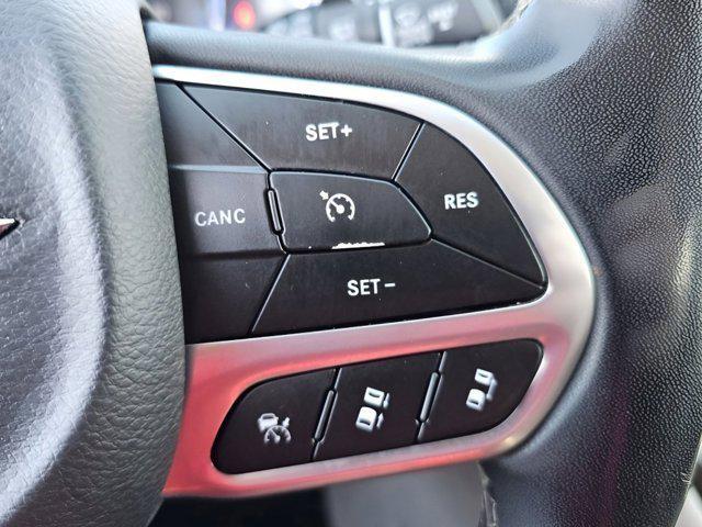 used 2023 Chrysler Pacifica car, priced at $21,197