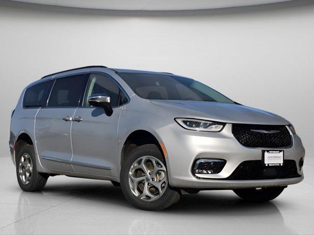 used 2023 Chrysler Pacifica car, priced at $21,197