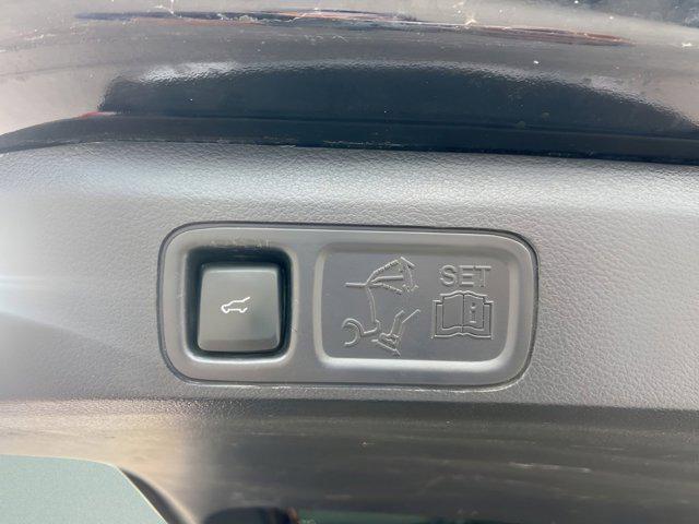 used 2024 Ford Expedition car, priced at $43,979