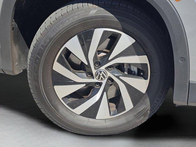 used 2025 Volkswagen Tiguan car, priced at $27,934