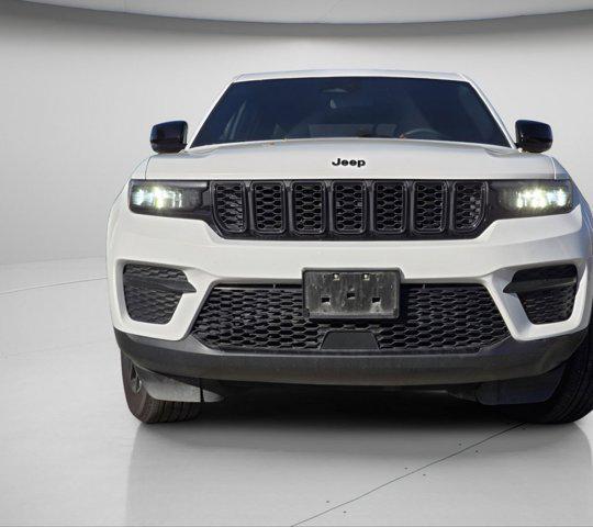 used 2024 Jeep Grand Cherokee car, priced at $30,950