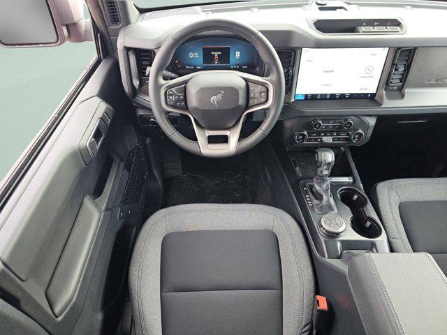 new 2025 Ford Bronco car, priced at $44,921