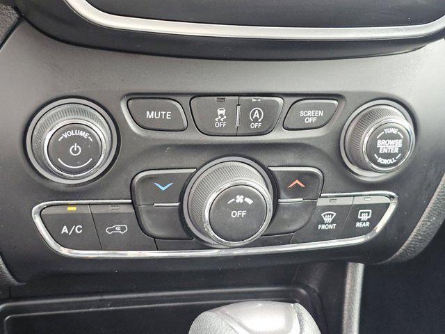 used 2021 Jeep Cherokee car, priced at $15,978