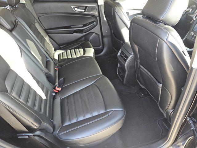 used 2022 Ford Edge car