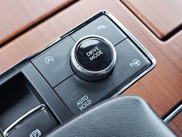 used 2020 Lincoln Navigator car, priced at $30,392