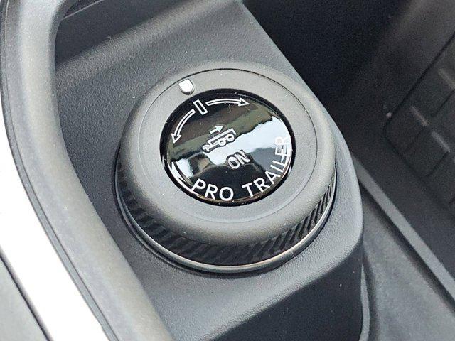 new 2025 Ford Expedition car, priced at $67,344