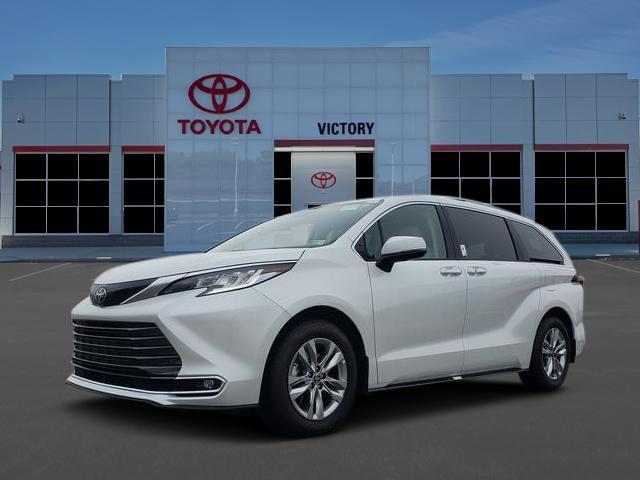 new 2026 Toyota Sienna car, priced at $58,685