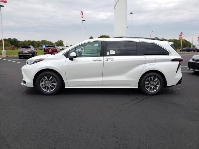 new 2026 Toyota Sienna car, priced at $49,475