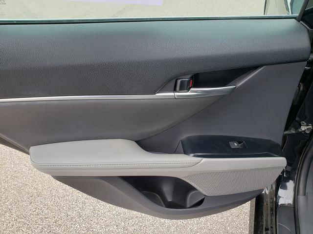 used 2020 Toyota Camry Hybrid car, priced at $25,235