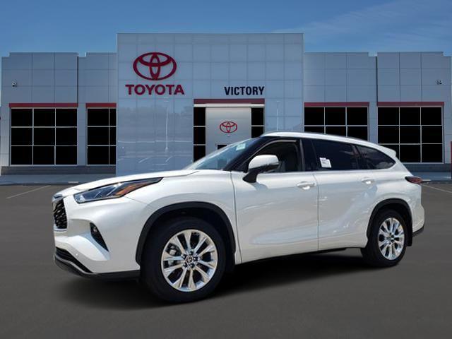 new 2026 Toyota Highlander car, priced at $54,834
