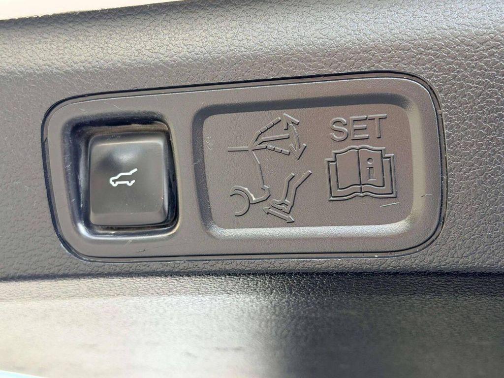used 2020 Ford Expedition car, priced at $20,376