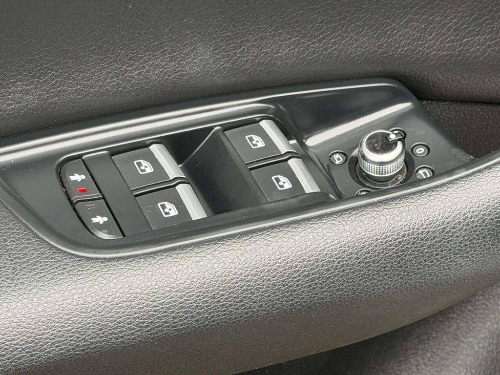 used 2018 Audi Q7 car, priced at $18,154