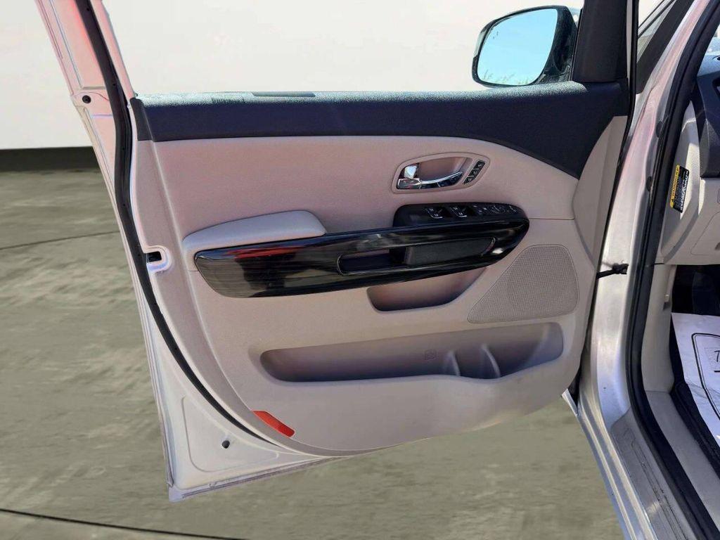 used 2019 Kia Sedona car, priced at $12,376
