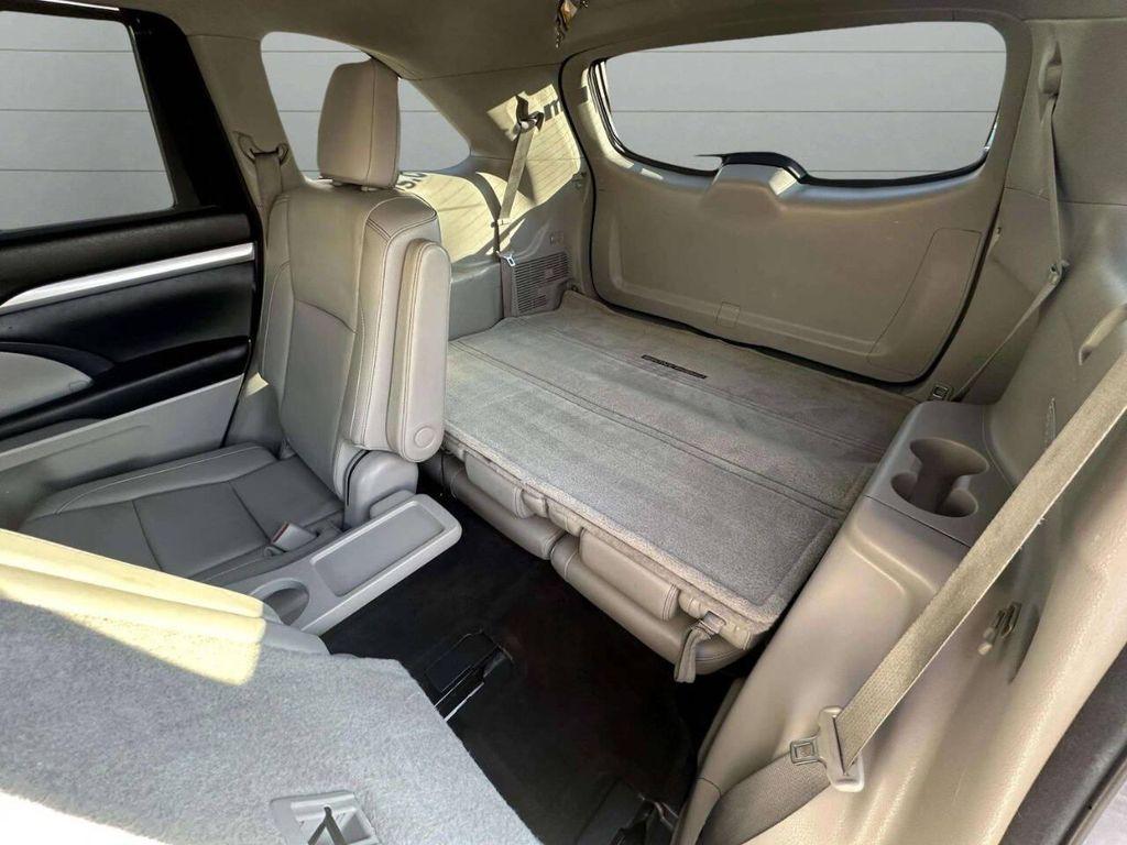 used 2015 Toyota Highlander car, priced at $17,376