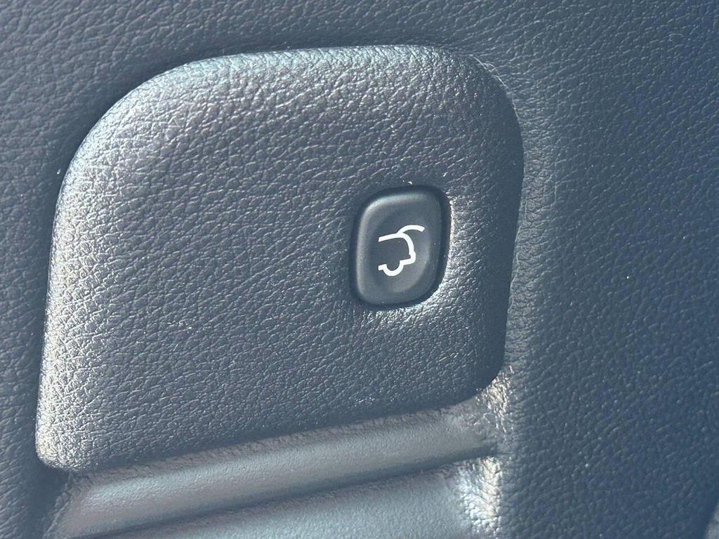used 2019 Jeep Grand Cherokee car, priced at $16,077