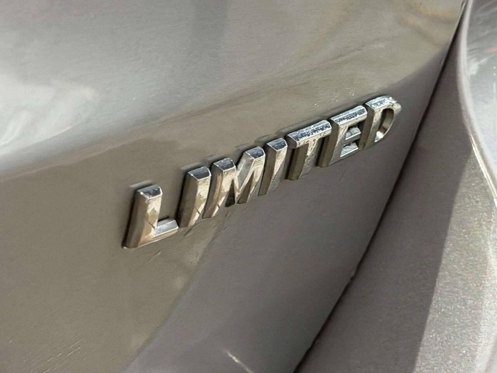 used 2015 Jeep Grand Cherokee car, priced at $9,799