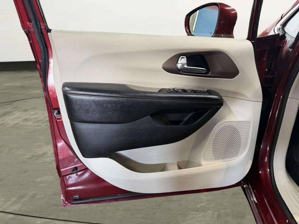 used 2019 Chrysler Pacifica car, priced at $15,399