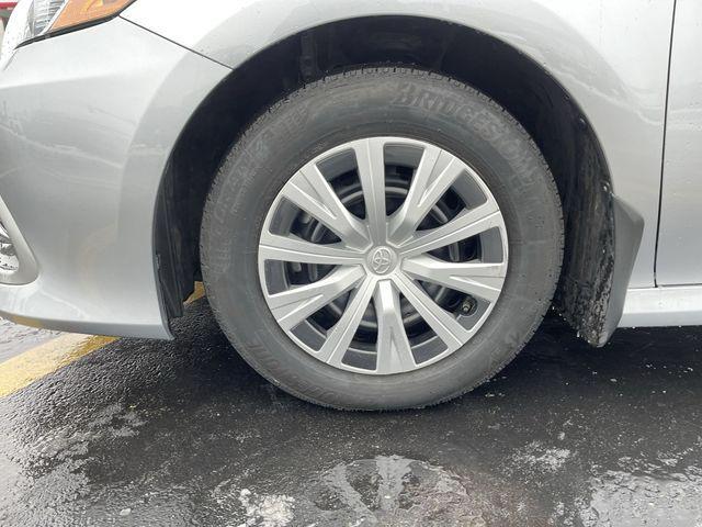 used 2024 Toyota Camry Hybrid car, priced at $22,991