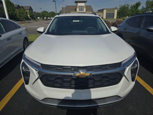 used 2025 Chevrolet Trax car, priced at $23,358