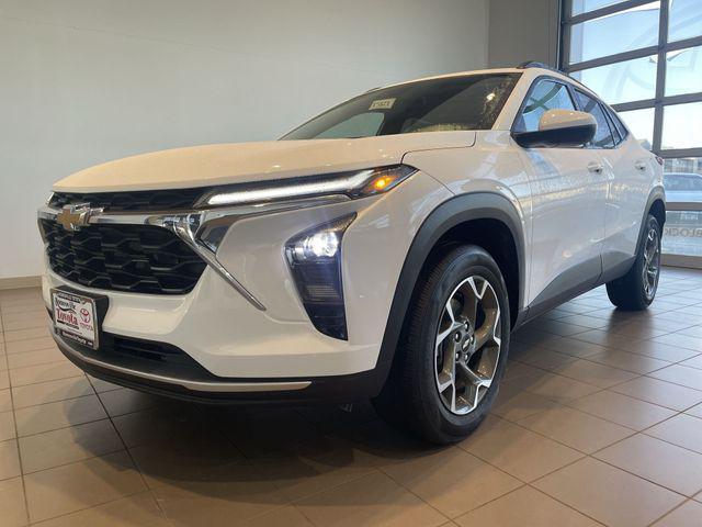 used 2025 Chevrolet Trax car, priced at $21,991