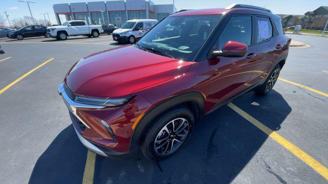 used 2025 Chevrolet TrailBlazer car, priced at $22,991